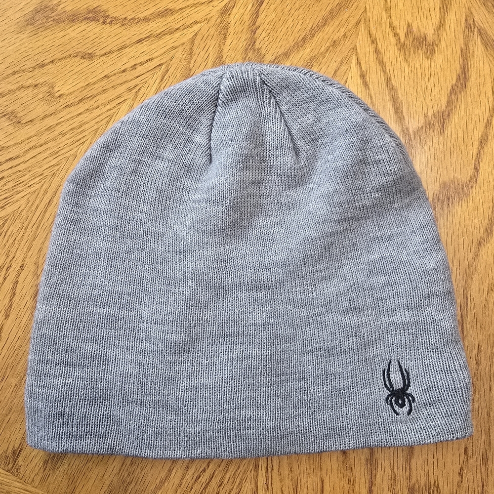 Spyder Beanie Gray with Embroidered Logo Acrylic Wool Blend